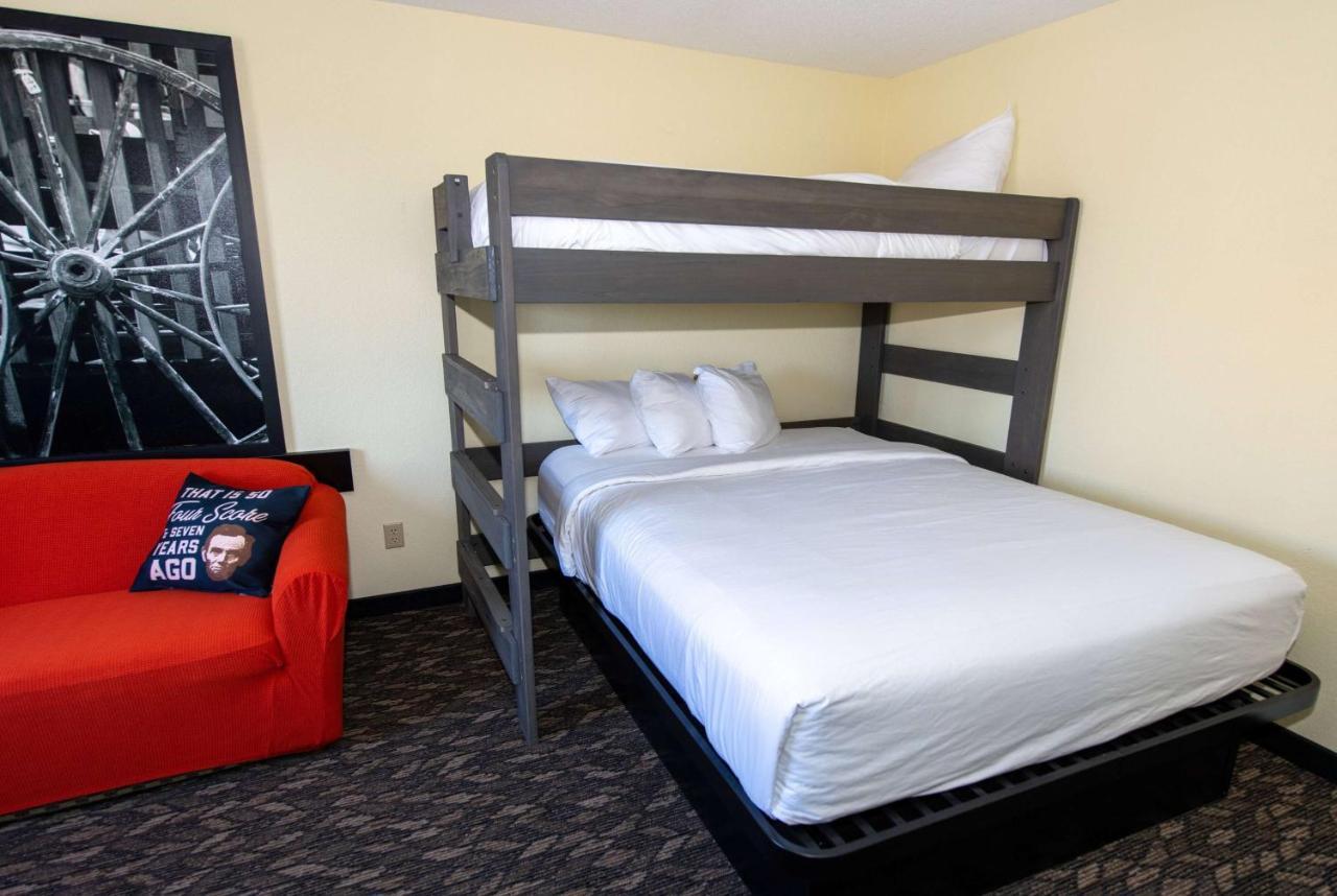Super 8 By Wyndham